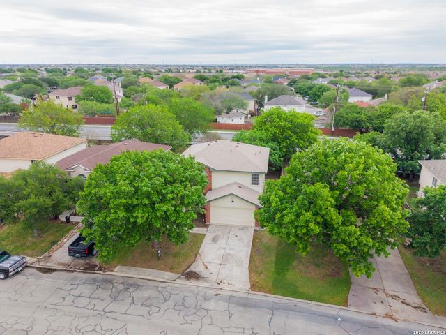 4806 CRESTWOOD HILL DR, San Antonio, TX 78244