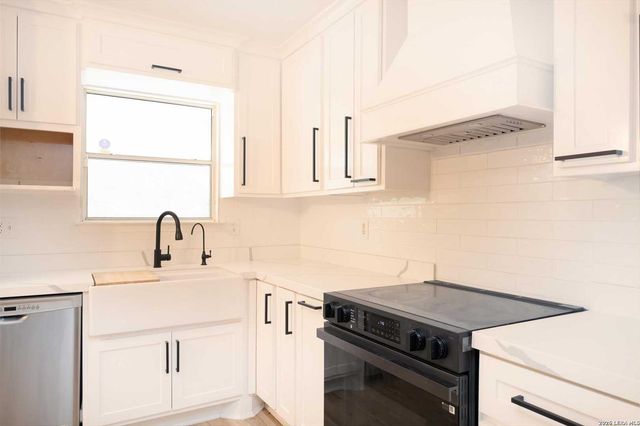 4806 CRESTWOOD HILL DR, San Antonio, TX 78244