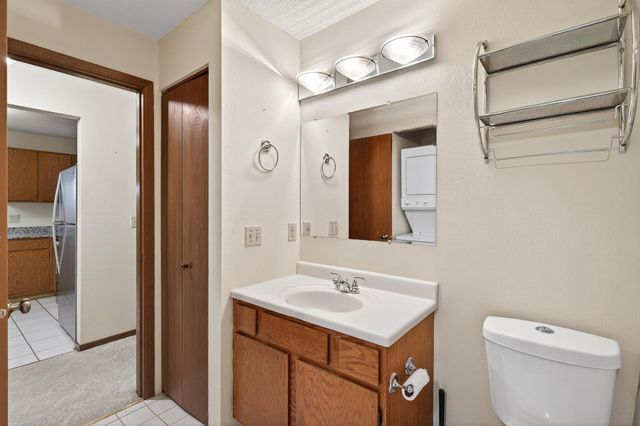 3850 Plymouth Boulevard 117, Plymouth, MN 55446