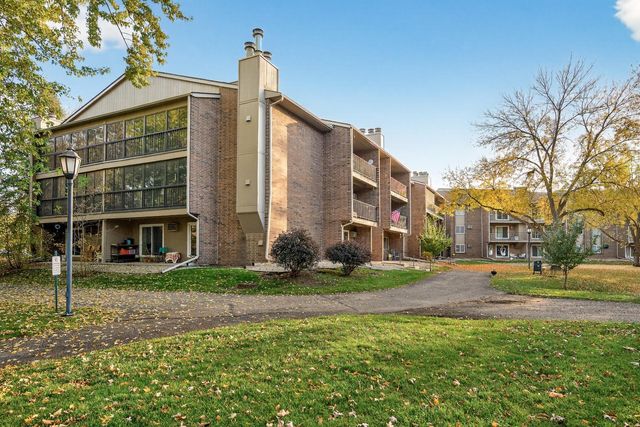 3850 Plymouth Boulevard 117, Plymouth, MN 55446