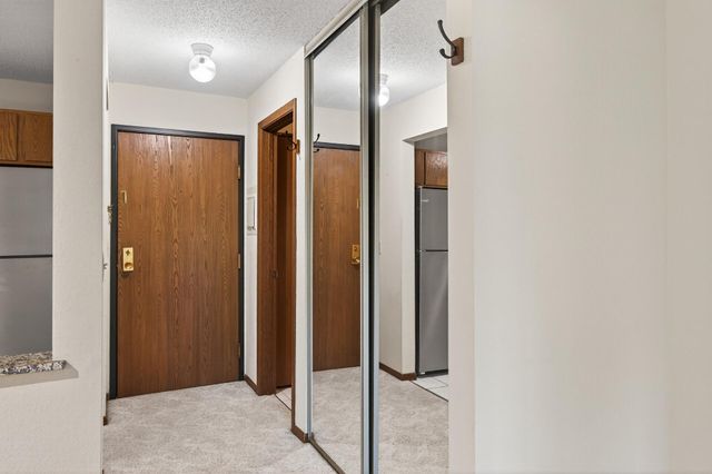 3850 Plymouth Boulevard 117, Plymouth, MN 55446