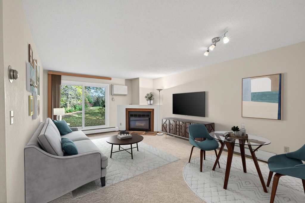 3850 Plymouth Boulevard 117, Plymouth, MN 55446