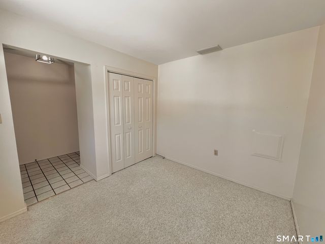 35 Nutmeg Road Apt D1, Middlebury, CT 06762