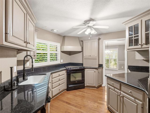 1214 SWEETBRIAR ROAD, Orlando, FL 32806