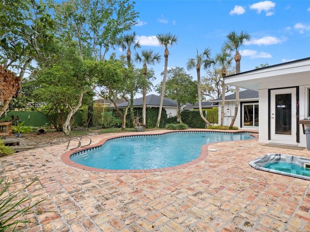 1214 SWEETBRIAR ROAD, Orlando, FL 32806