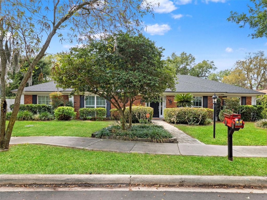 1214 SWEETBRIAR ROAD, Orlando, FL 32806