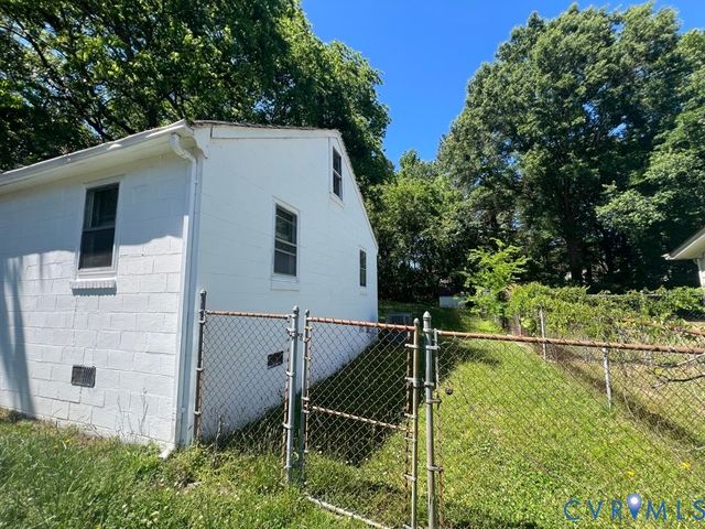 2800 Milhorn St, Chesterfield, VA 23834