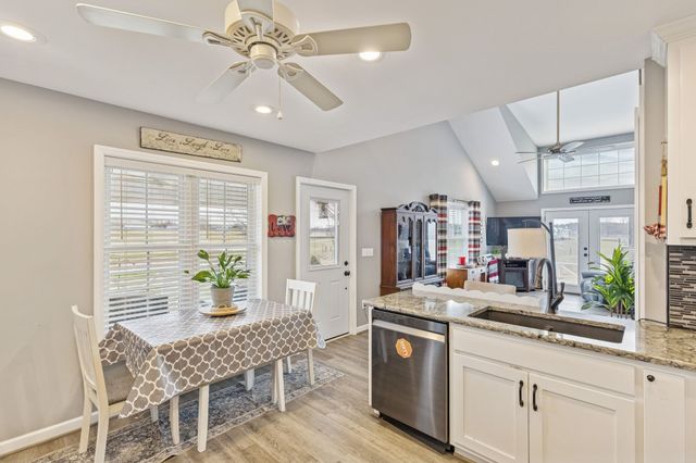 403 Bland Rd, Estill Springs, TN 37330