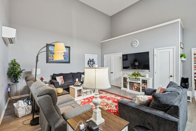 403 Bland Rd, Estill Springs, TN 37330