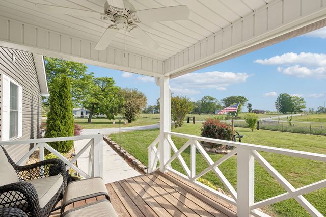 403 Bland Rd, Estill Springs, TN 37330