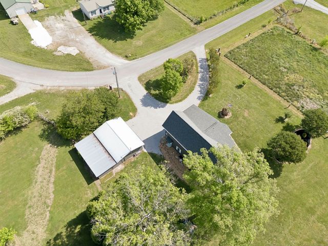 403 Bland Rd, Estill Springs, TN 37330