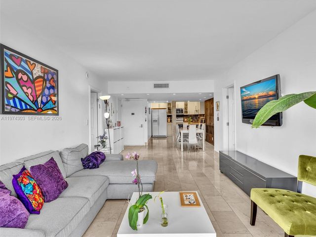 20335 W Country Club Dr 310, Aventura, FL 33180