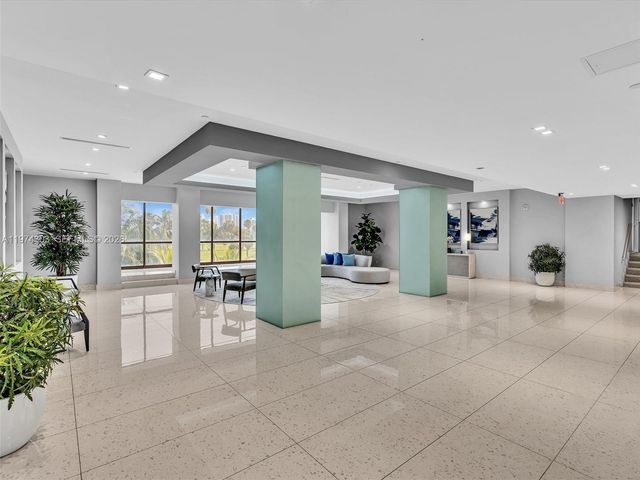 20335 W Country Club Dr 310, Aventura, FL 33180