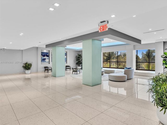 20335 W Country Club Dr 310, Aventura, FL 33180