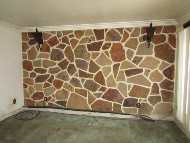 219 Camp Ave, Braddock, PA 15104