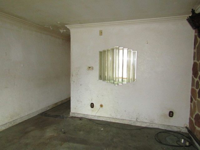 219 Camp Ave, Braddock, PA 15104