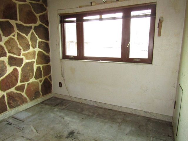 219 Camp Ave, Braddock, PA 15104