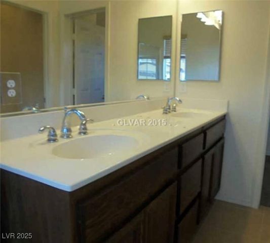 11489 Belmont Lake Drive 106, Las Vegas, NV 89135