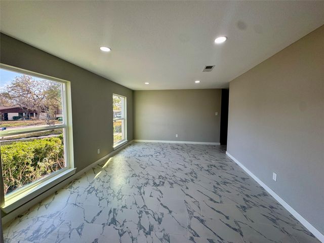 706 Scenic Drive, Baytown, TX 77521