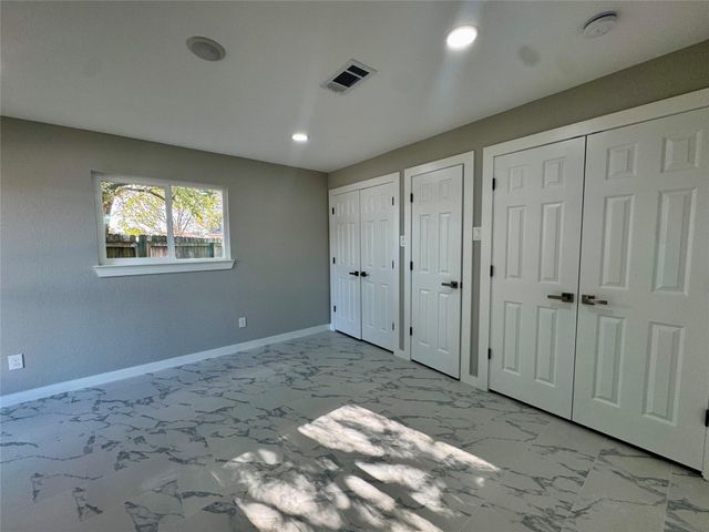 706 Scenic Drive, Baytown, TX 77521