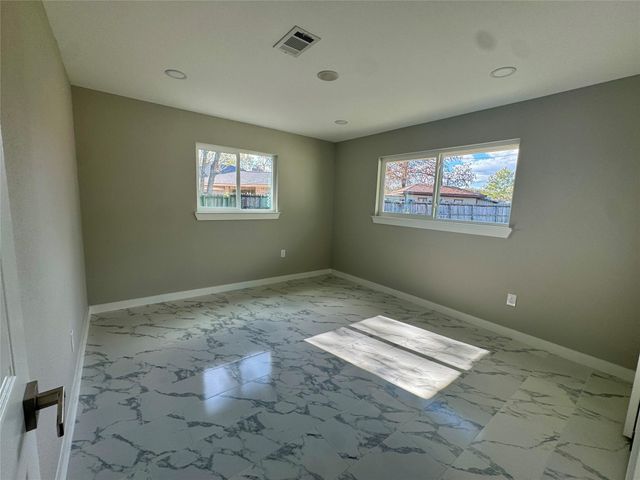 706 Scenic Drive, Baytown, TX 77521