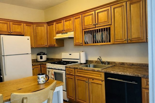 57 Alton Place 3, Brookline, MA 02446