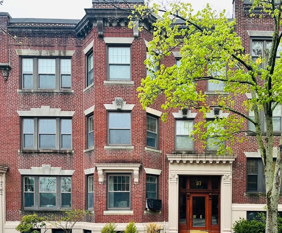 57 Alton Place 3, Brookline, MA 02446