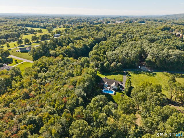 1980 Oak Street, Suffield, CT 06093