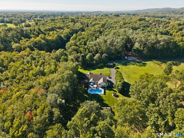 1980 Oak Street, Suffield, CT 06093