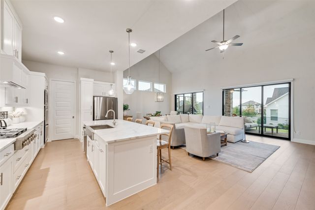 2232 Offerande Drive, Fort Worth, TX 76008