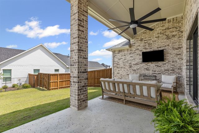 2232 Offerande Drive, Fort Worth, TX 76008
