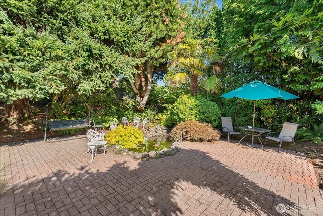 12116 Shorewood Drive SW, Burien, WA 98146