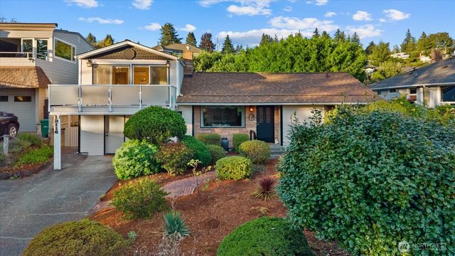 12116 Shorewood Drive SW, Burien, WA 98146