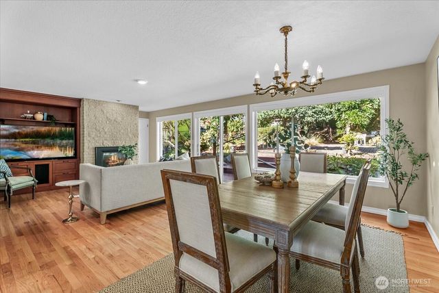 12116 Shorewood Drive SW, Burien, WA 98146