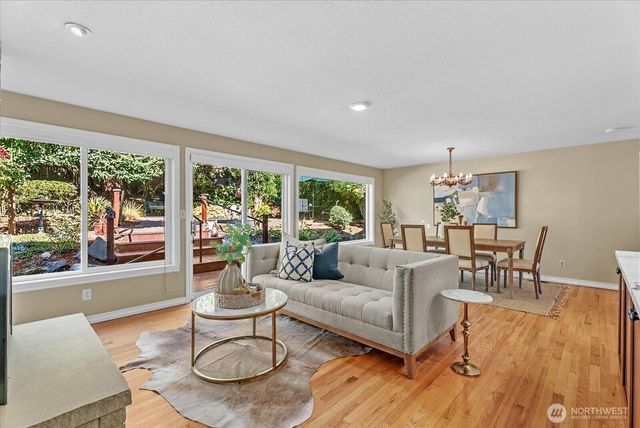 12116 Shorewood Drive SW, Burien, WA 98146