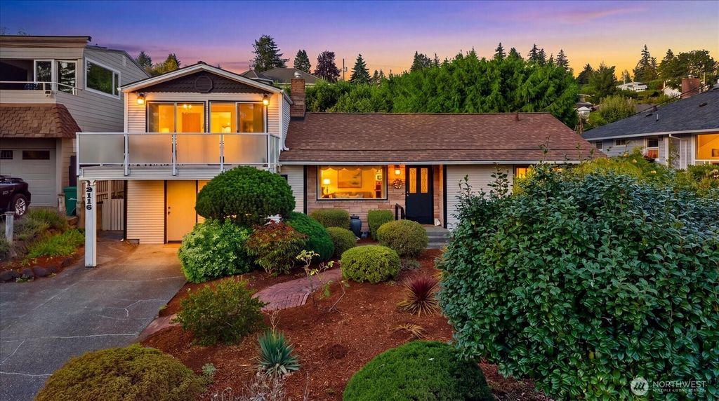 12116 Shorewood Drive SW, Burien, WA 98146