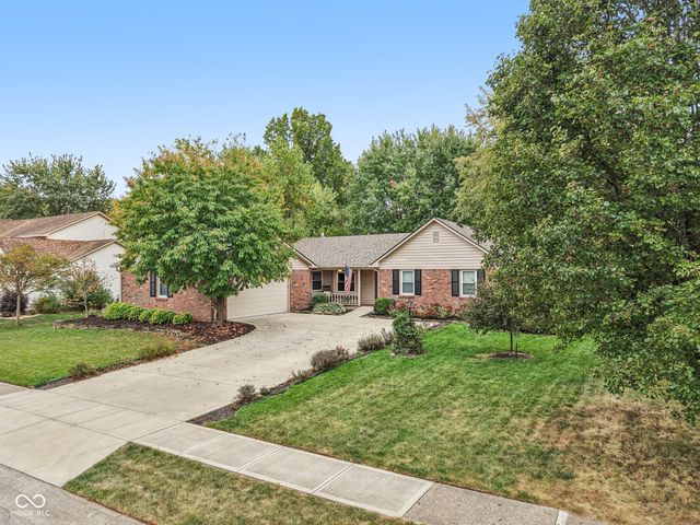 8125 Castle Cove Road, Indianapolis, IN 46256