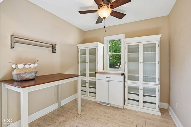 8125 Castle Cove Road, Indianapolis, IN 46256