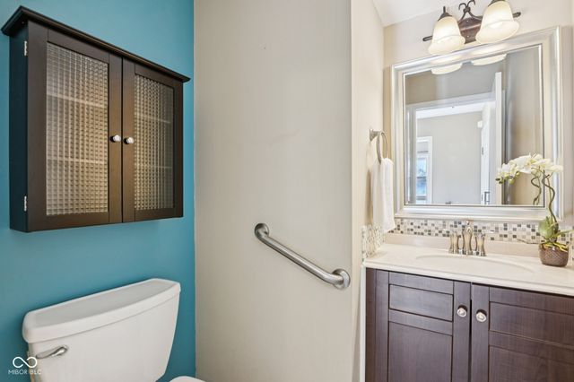 8125 Castle Cove Road, Indianapolis, IN 46256