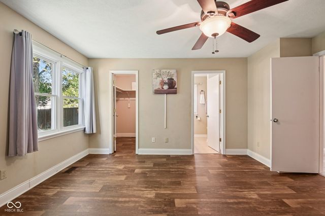 8125 Castle Cove Road, Indianapolis, IN 46256