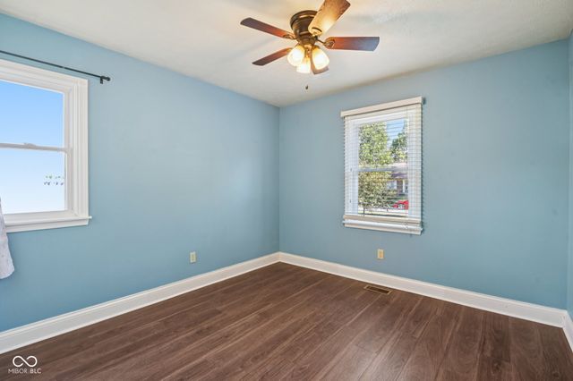 8125 Castle Cove Road, Indianapolis, IN 46256