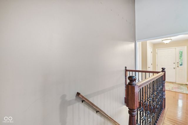 8125 Castle Cove Road, Indianapolis, IN 46256