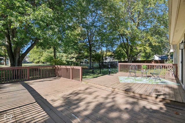 8125 Castle Cove Road, Indianapolis, IN 46256