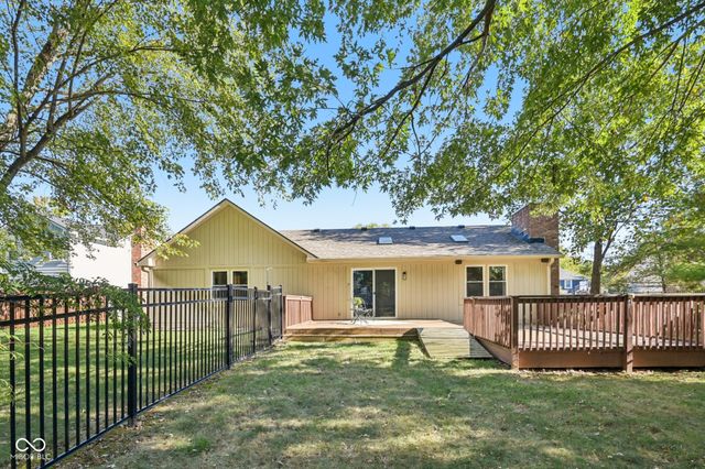 8125 Castle Cove Road, Indianapolis, IN 46256