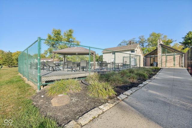 8125 Castle Cove Road, Indianapolis, IN 46256