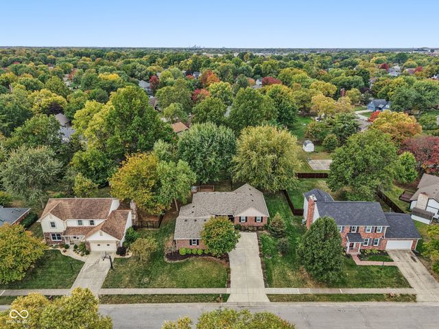 8125 Castle Cove Road, Indianapolis, IN 46256