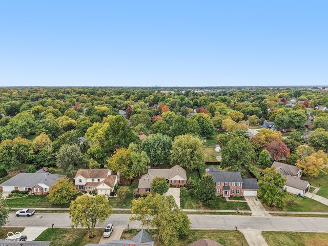 8125 Castle Cove Road, Indianapolis, IN 46256