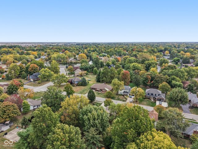 8125 Castle Cove Road, Indianapolis, IN 46256