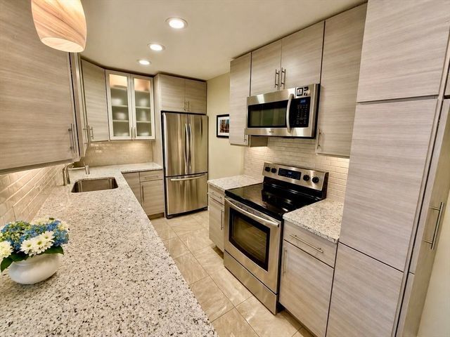 20 Radcliffe Rd 405, Boston, MA 02134