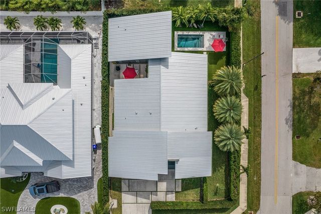 1218 14th AVE N, Naples, FL 34102